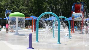 A picture of the spray park attractions.